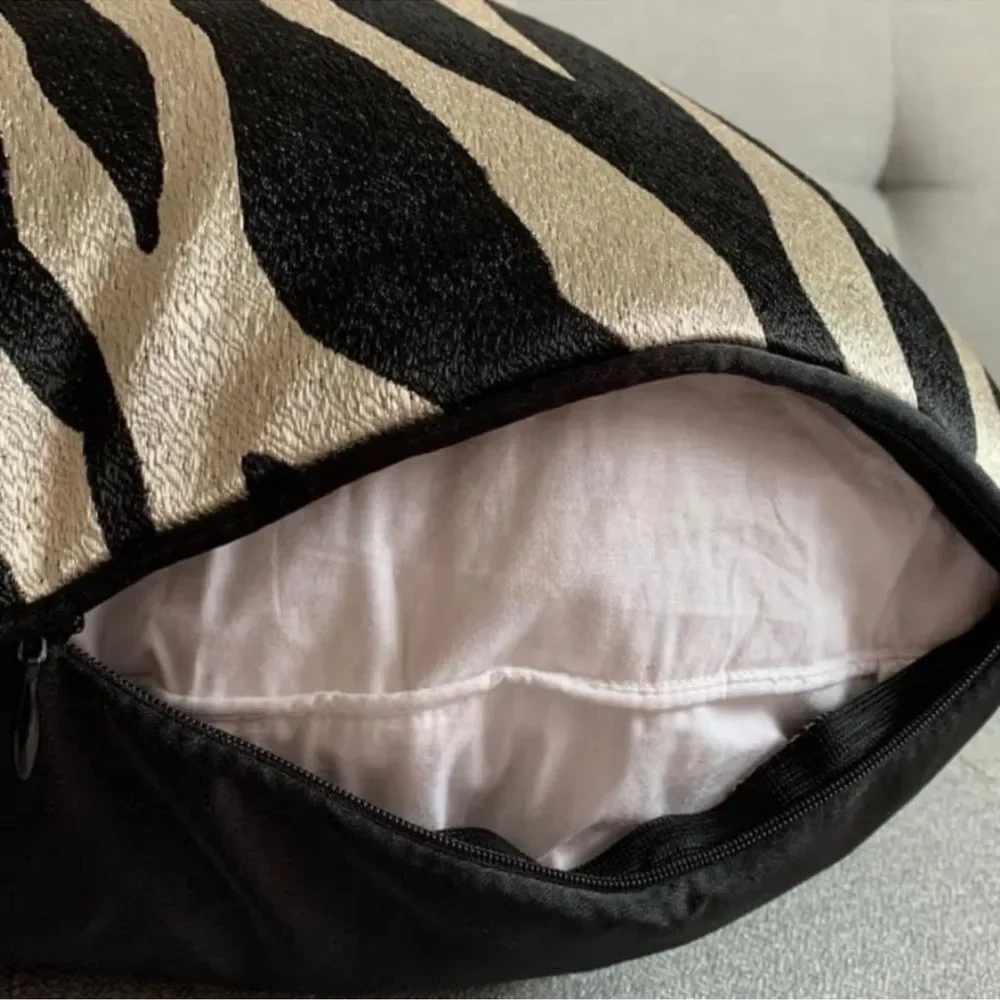 🆕 ZG Style Zebra Pillow Cover Sham Animal Print Euro Square 24” Modern Glam NEW